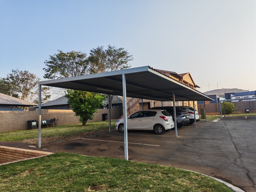 2 Bedroom Property for Sale in Waterval East North West
